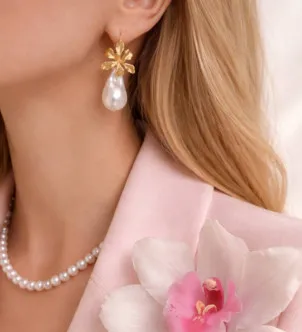 Серьги Flora c натуральным жемчугом барокко — серебро 925,  позолота